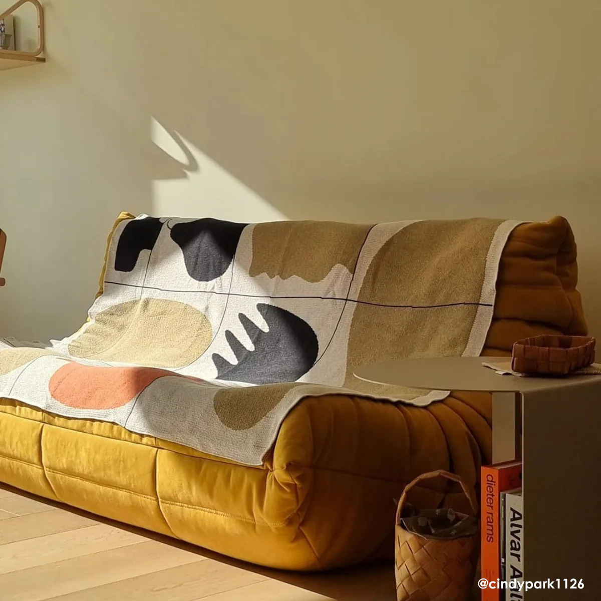 Zappa Knit Blanket - Image 4